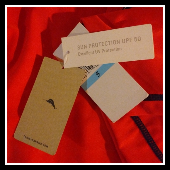 Tommy Bahama 50 SPF Short Sleeve Rash Guard - Picture 7 of 7